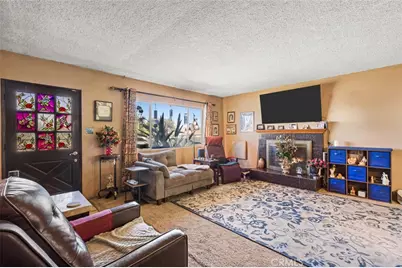 17687 Bobrick Avenue, Lake Elsinore, CA 92530 - Photo 14