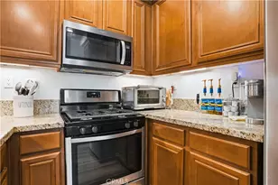 31082 Strawberry Tree, Temecula, CA 92592 - Photo 14