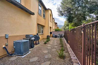 31082 Strawberry Tree, Temecula, CA 92592 - Photo 36