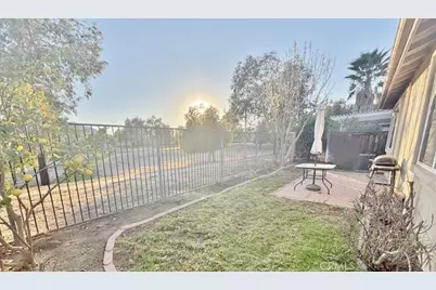 8031 Mickelson Way, Hemet, CA 92545 - Photo 12