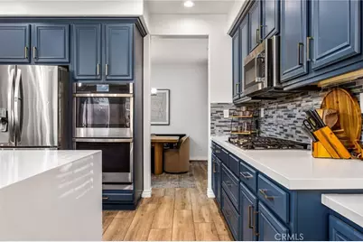 30193 Trois Valley Street, Murrieta, CA 92563 - Photo 10