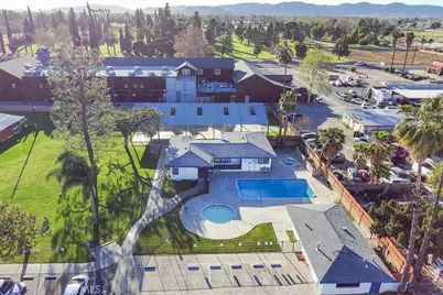 1400 E Menlo #49, Hemet, CA 92544 - Photo 38