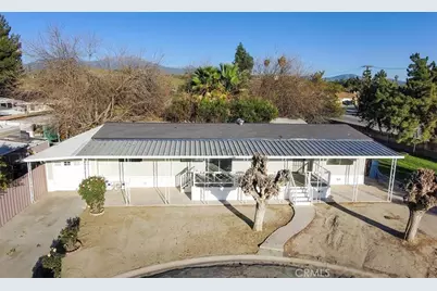 1400 E Menlo #49, Hemet, CA 92544 - Photo 4