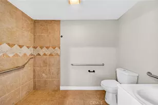 39340 Majestic Cir, Murrieta, CA 92563 - Photo 32