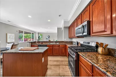 39340 Majestic Circle, Murrieta, CA 92563 - Photo 12