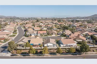 30227 Carneros, Murrieta, CA 92563 - Photo 44