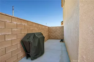 30934 Grand Prix Ct, Winchester, CA 92596 - Photo 24