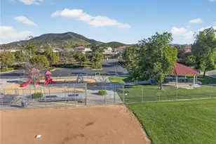 33134 Celadon Ave, Winchester, CA 92596 - Photo 46