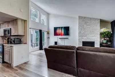 29344 Via Frontera, Murrieta, CA 92563 - Photo 12