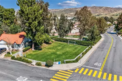 9290 Hot Springs, Corona, CA 92883 - Photo 24