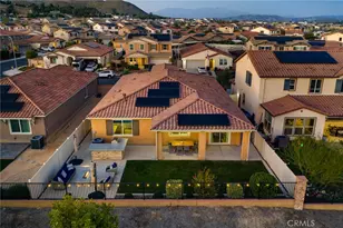 29819 Saddle Ranch Pl, Menifee, CA 92584 - Photo 2