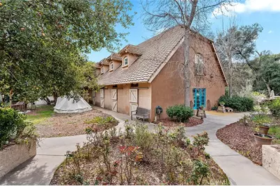 39455 Avenida La Cresta, Murrieta, CA 92562 - Photo 46
