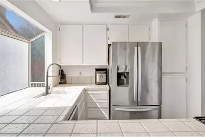 45320 Esmerado Court, Temecula, CA 92592 - Photo 8