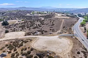 38662 E Benton Rd, Temecula, CA 92592 - Photo 6