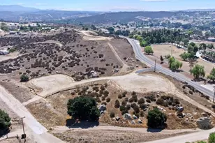 38662 E Benton Rd, Temecula, CA 92592 - Photo 8