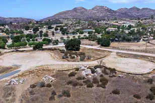 38662 E Benton Rd, Temecula, CA 92592 - Photo 2