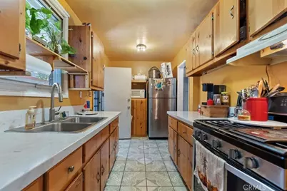 836 Woodlawn, Ontario, CA 91761 - Photo 12