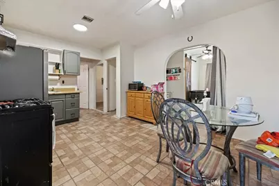 836 Woodlawn, Ontario, CA 91761 - Photo 22