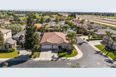 9313 Via Parma, Bakersfield, CA 93312 - Photo 6