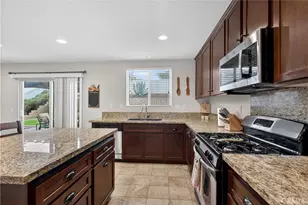 30422 Shenandoah Ct, Menifee, CA 92584 - Photo 10