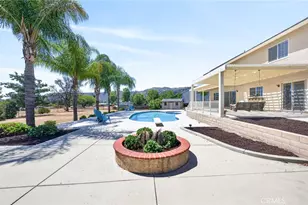 31970 Saint Pierre, Lake Elsinore, CA 92530 - Photo 20