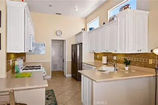 817 Perla Ct, San Jacinto, CA 92583 - Photo 10