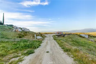 34135 Cameron, Sage, CA 92544 - Photo 16