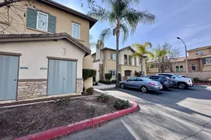 26502 Arboretum, Murrieta, CA 92563 - Photo 2