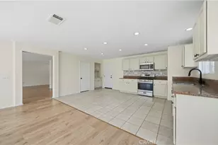 28917 Wallflower, Murrieta, CA 92563 - Photo 4