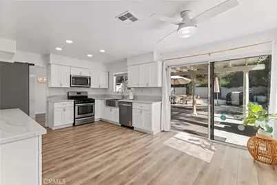 31582 Golden Lion, Temecula, CA 92591 - Photo 8