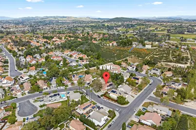 31582 Golden Lion, Temecula, CA 92591 - Photo 2