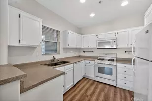 26390 Arboretum, Murrieta, CA 92563 - Photo 16