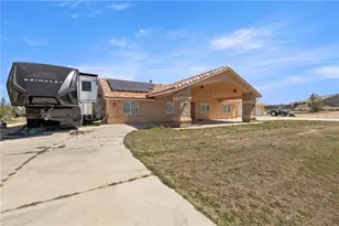 8755 Lilac Rd, Oak Hills, CA 92344 - Photo 24