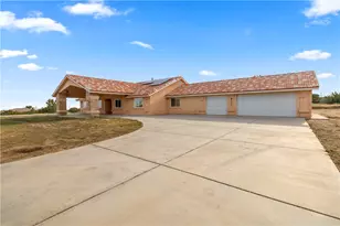 8755 Lilac Rd, Oak Hills, CA 92344 - Photo 24