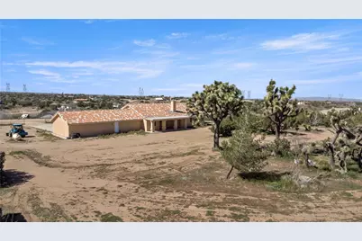 8755 Lilac Road, Oak Hills, CA 92344 - Photo 28