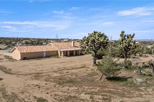 8755 Lilac Rd, Oak Hills, CA 92344 - Photo 28