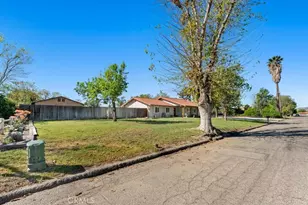 1581 Hackney St, Hemet, CA 92543 - Photo 32