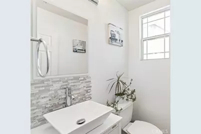 23744 Tatia, Murrieta, CA 92562 - Photo 6