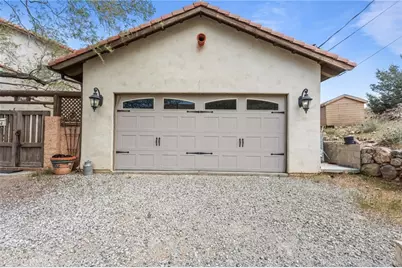 9075 Mesa Vista Street, Apple Valley, CA 92308 - Photo 4