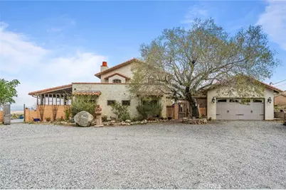 9075 Mesa Vista Street, Apple Valley, CA 92308 - Photo 1