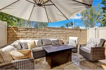 28102 Bobwhite #3, Saugus, CA 91350 - Photo 6