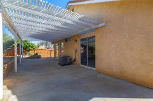 27253 Family Cir, Menifee, CA 92586 - Photo 16