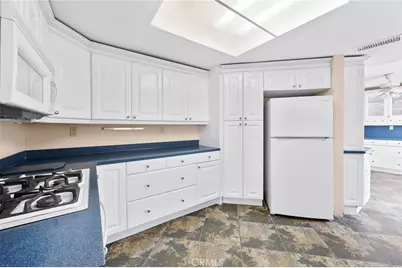 25300 Corte Sombrero, Murrieta, CA 92563 - Photo 14
