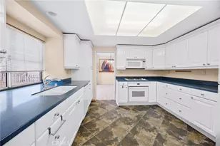 25300 Corte Sombrero, Murrieta, CA 92563 - Photo 12