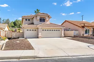 25300 Corte Sombrero, Murrieta, CA 92563 - Photo 2