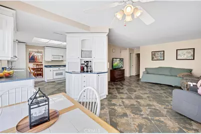 25300 Corte Sombrero, Murrieta, CA 92563 - Photo 16