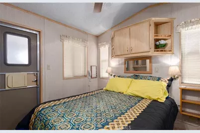 1295 S Cawston Avenue #87, Hemet, CA 92545 - Photo 8