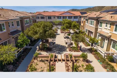 35741 Starling #2204, Murrieta, CA 92563 - Photo 2