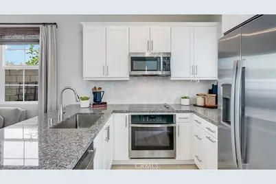 2586 E Lincoln Paseo, Ontario, CA 91762 - Photo 2