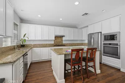 33845 Sattui, Temecula, CA 92592 - Photo 12